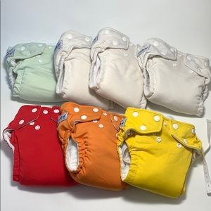 Bundle of 6 FuzziBunz cloth diapers.